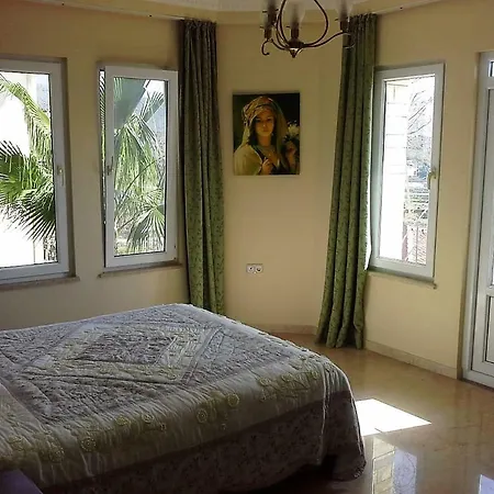 Private 3 Bedrooms Gold City Alanya